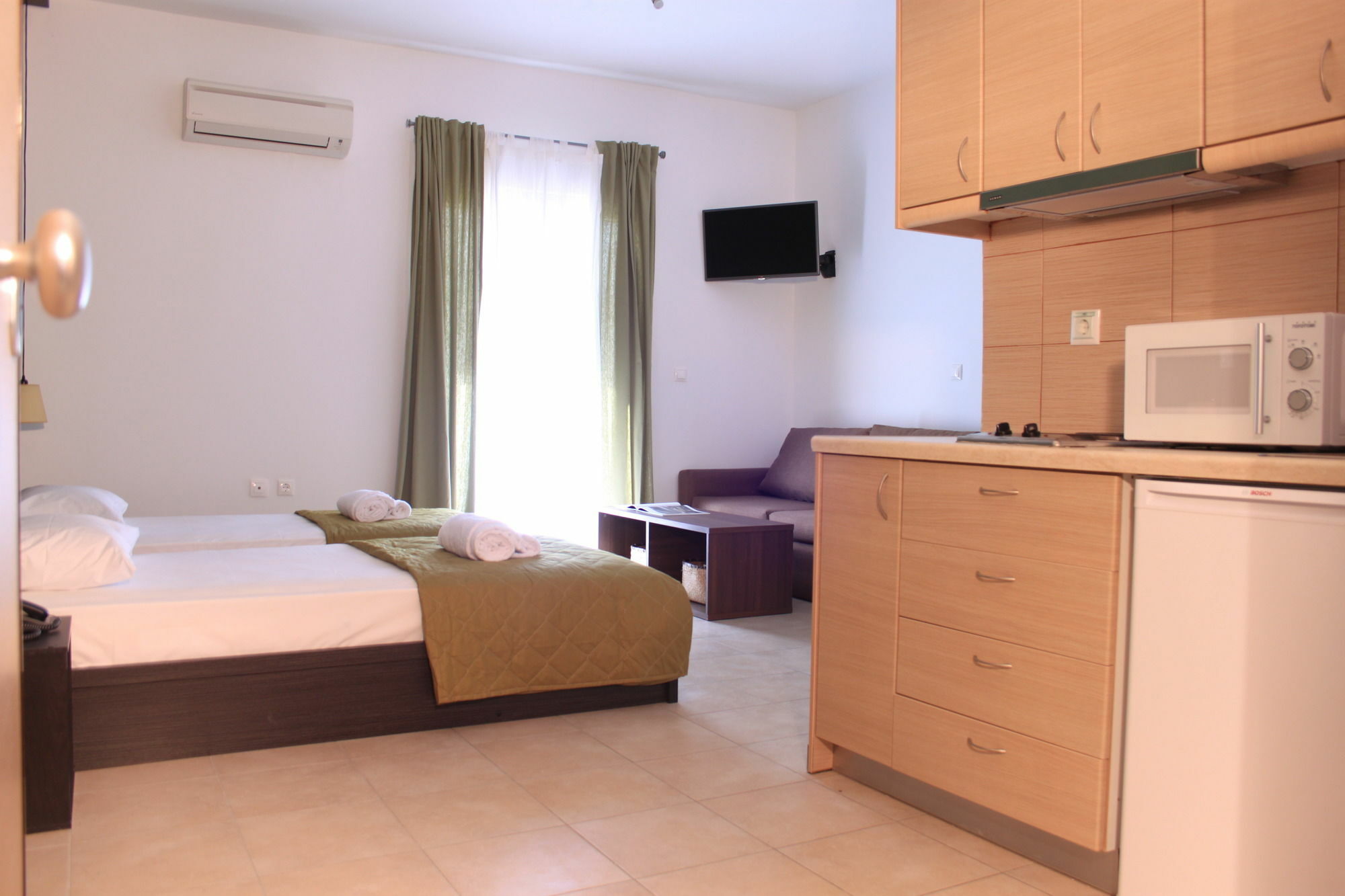 Krinis Apartments Rhodes City Exterior photo