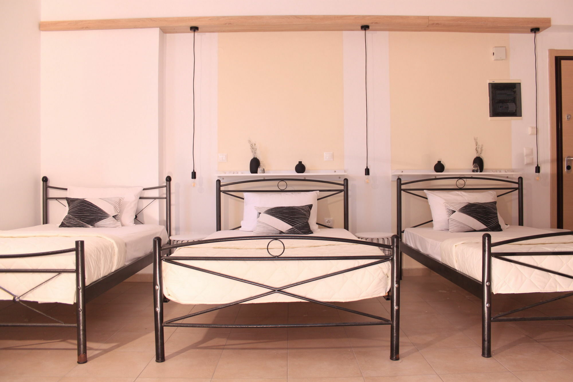 Krinis Apartments Rhodes City Exterior photo